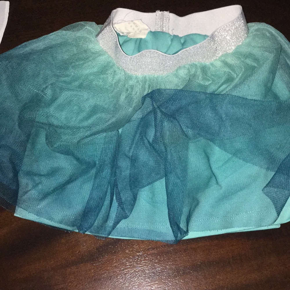blue skirt